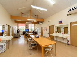 明るい共用スペースの様子