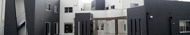 現代的な外装の建物