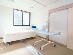 バリアフリーの浴室設備