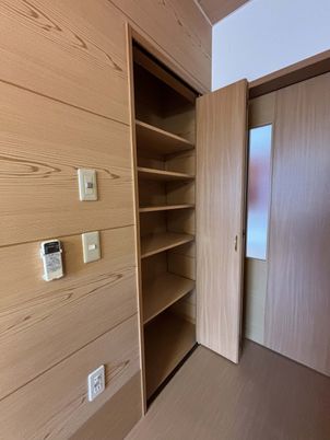 収納棚がある部屋