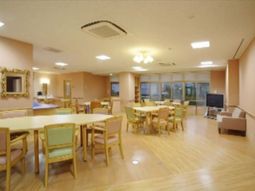 広々明るい共有スペース