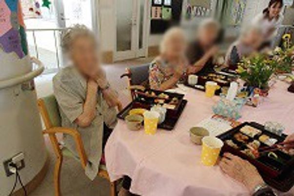 親しみやすい食堂