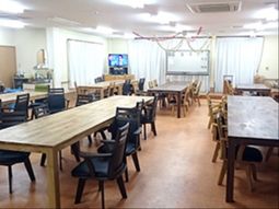 広々した食堂の様子