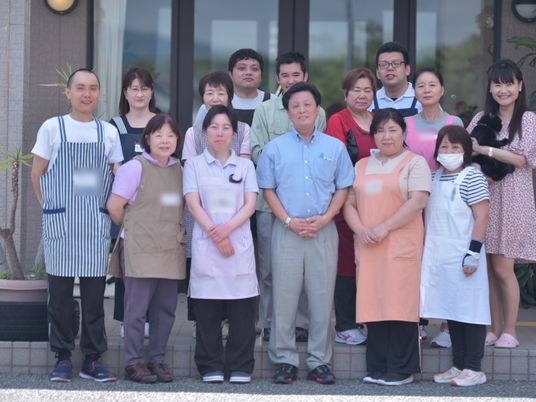 スタッフ集合写真