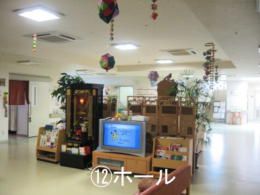 落ち着いた雰囲気のホール