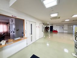 広々とした廊下