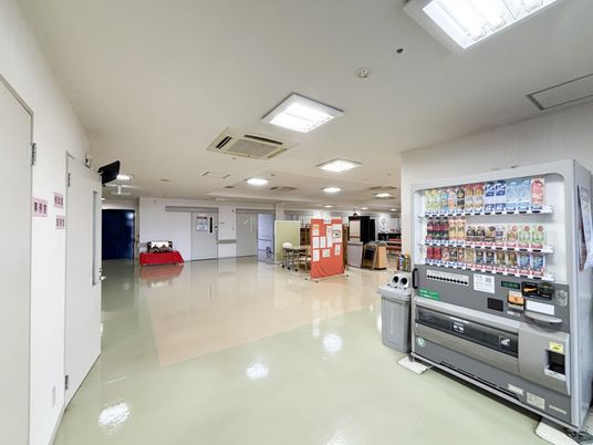 広々とした廊下