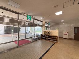 広々としたロビー  