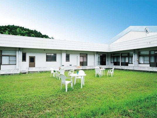 中庭の屋外席  