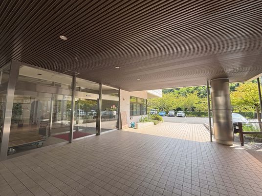 広々としたエントランス