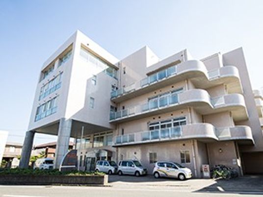 外観の建物正面  