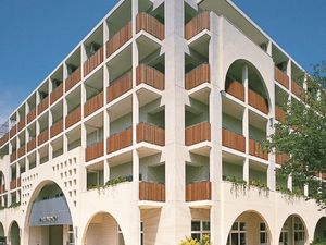 外観の建物正面  