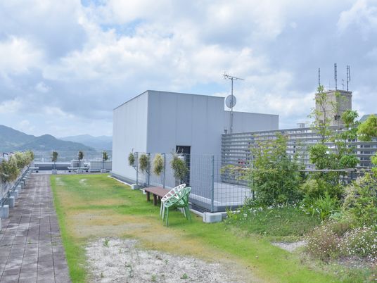 山々を望む快適テラス