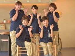 スタッフの笑顔と挨拶