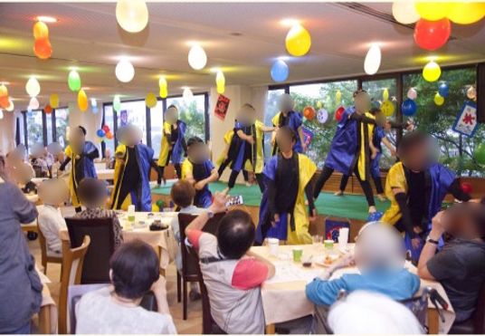 イベントが開催される食堂