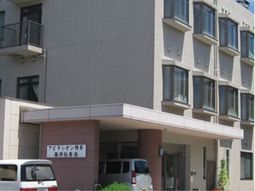 建物正面のエントランス景観