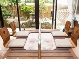 明るい和室の空間