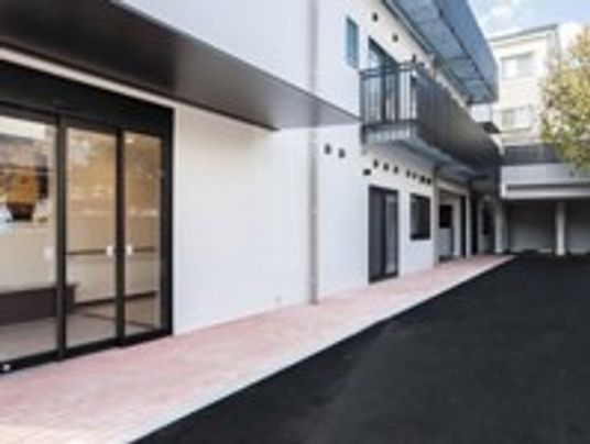 建物のエントランス