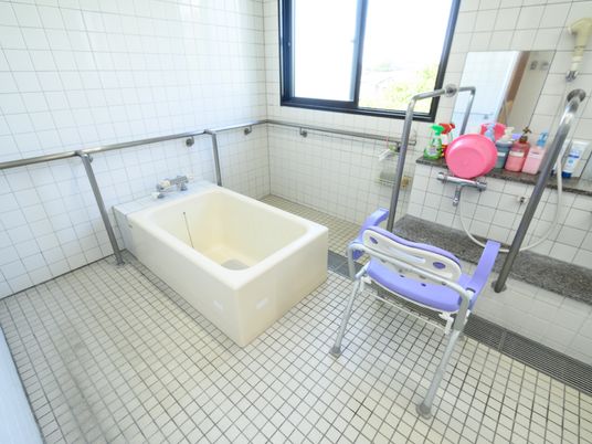 バリアフリー浴室設備