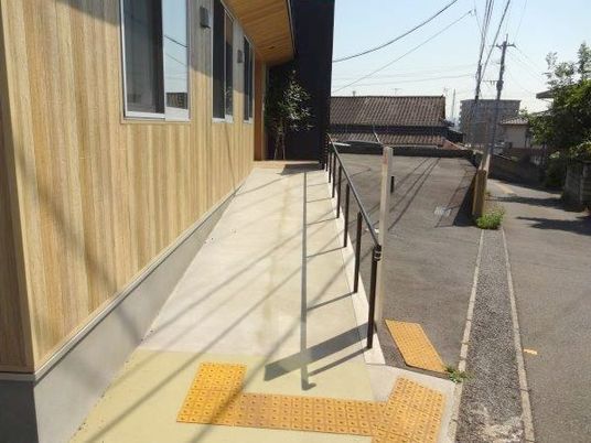 車椅子用スロープ