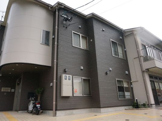現代的な建物の外観