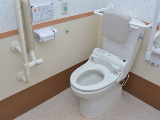 バリアフリーなトイレ設備