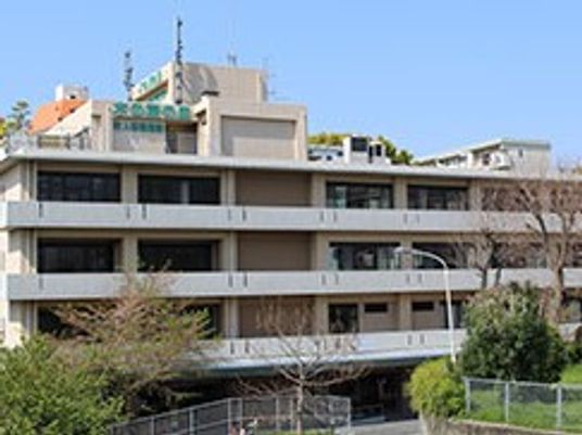 外観の建物全景  