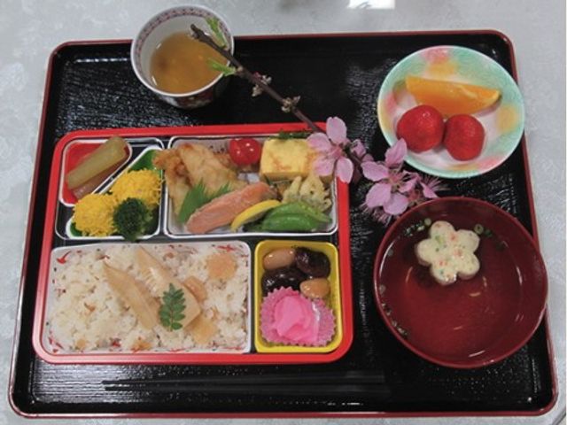 彩り豊かな和食膳