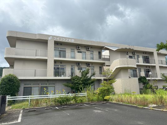 ゆったりした建物外観