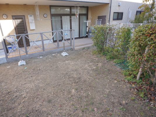 外観のエントランス