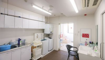 洗濯設備を備えたコインランドリー