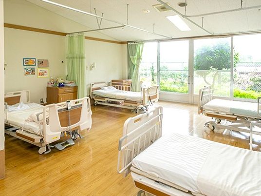 明るい居室  