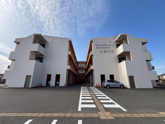 建物正面外観