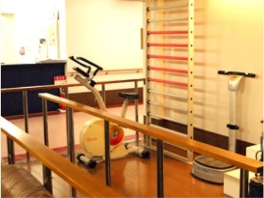 リハビリ器具のある部屋