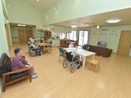 明るく広々したリビング