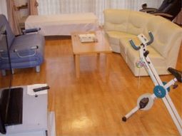 快適な居室と運動機器