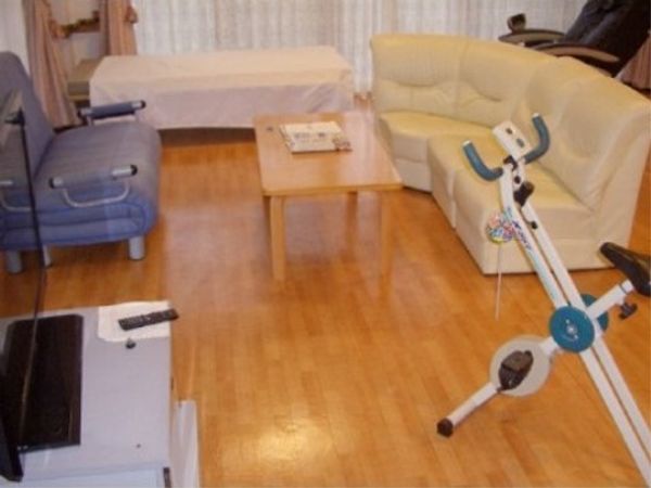 快適な居室と運動機器