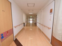 明るい廊下のイメージ
