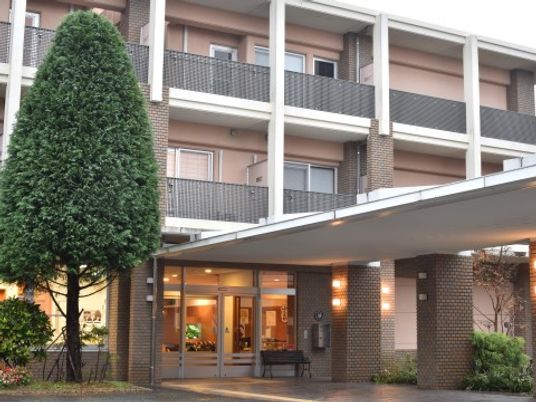 エレガントな建物のエントランス