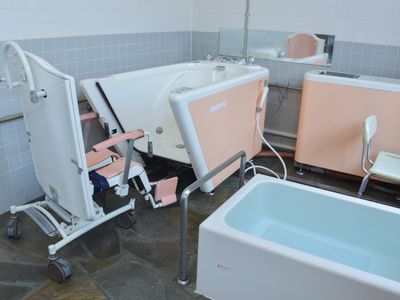 浴室の介助機器