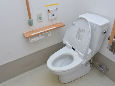 バリアフリー式トイレ