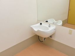 洗面台のある角部屋