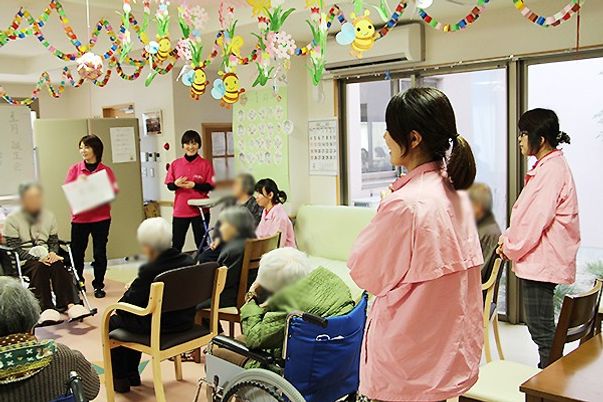 笑顔と交流の空間