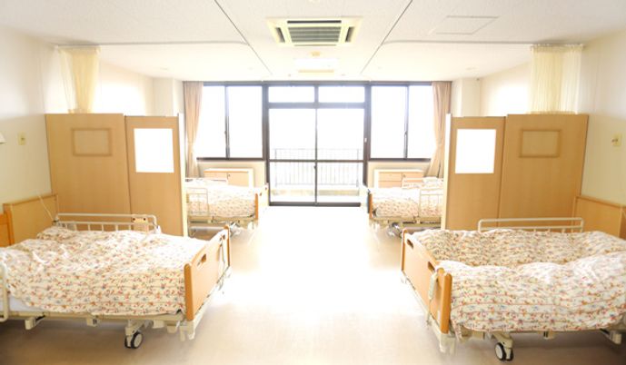 光が差し込む居室