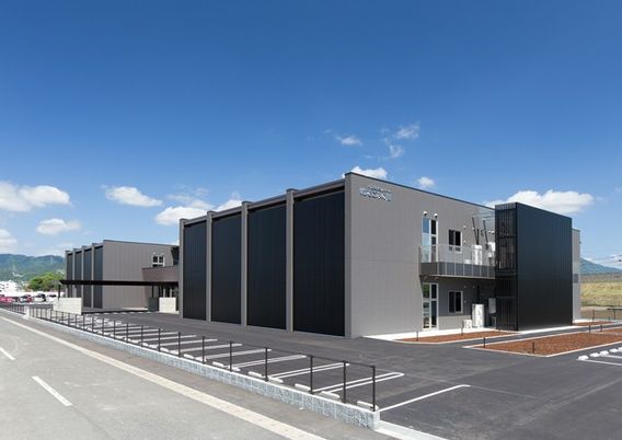 モダンな建物の外観