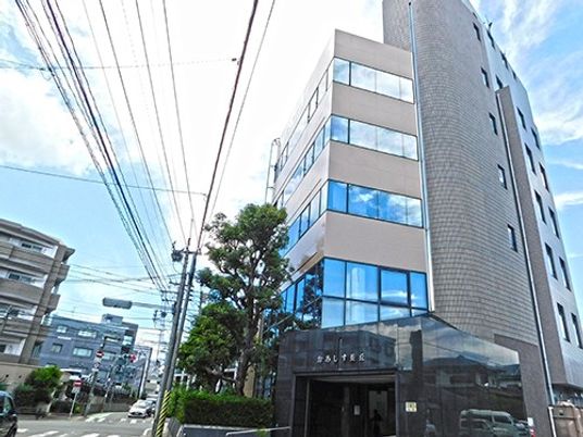 外観の建物正面  