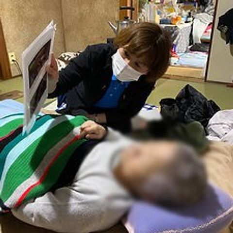 ケアスタッフのサポート場面
