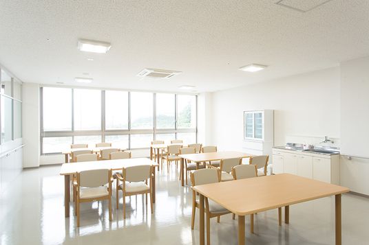 明るい食堂