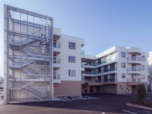 外観の建物正面  