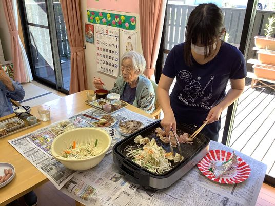 共同調理の様子